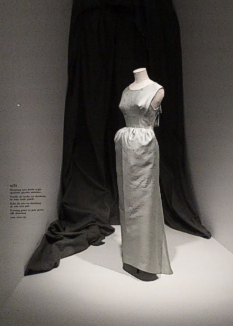 Cristóbal Balenciaga. Fashion and Heritage.