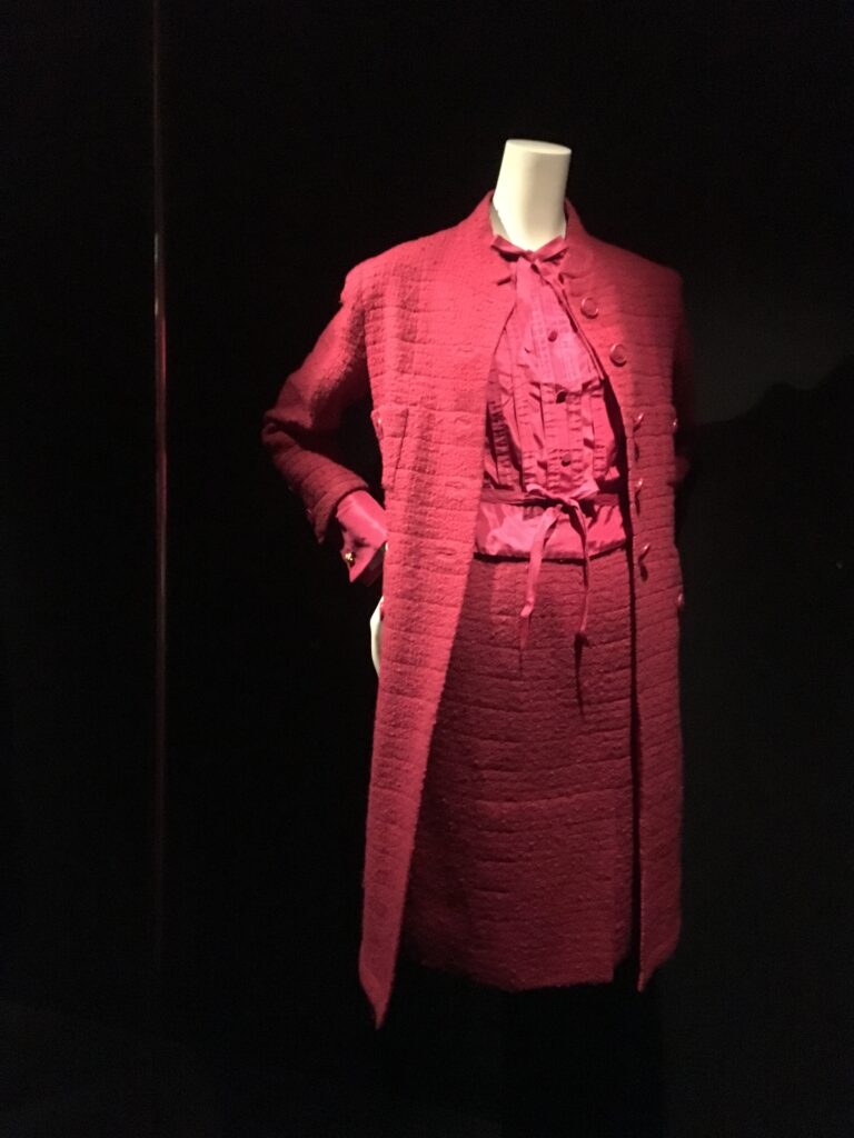 GABRIELLE CHANEL. FASHION MANIFESTO